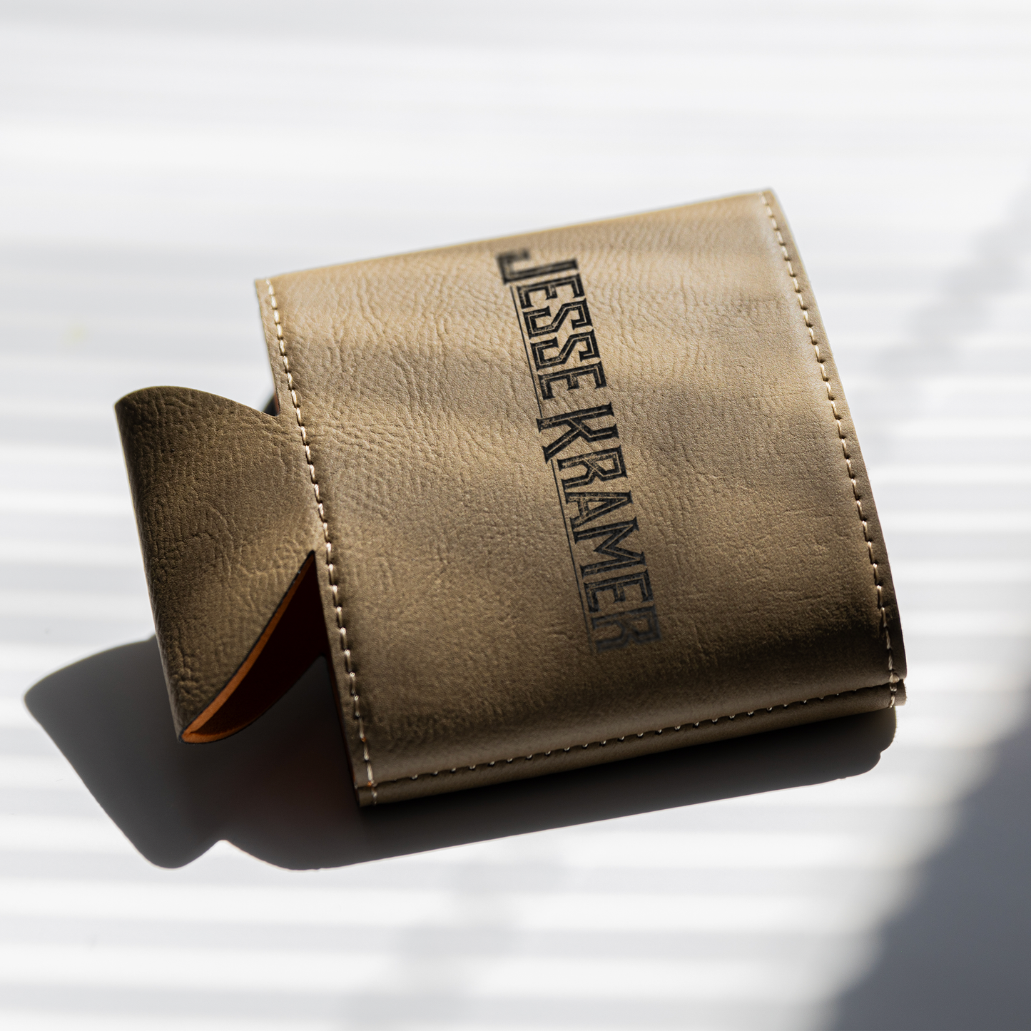 JK_Leather_Drink_Grip_Lt_Brown_Lifestyle_Mockup.png_15331685